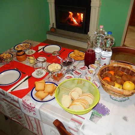 Le Colline Di Bed & Breakfast 3*